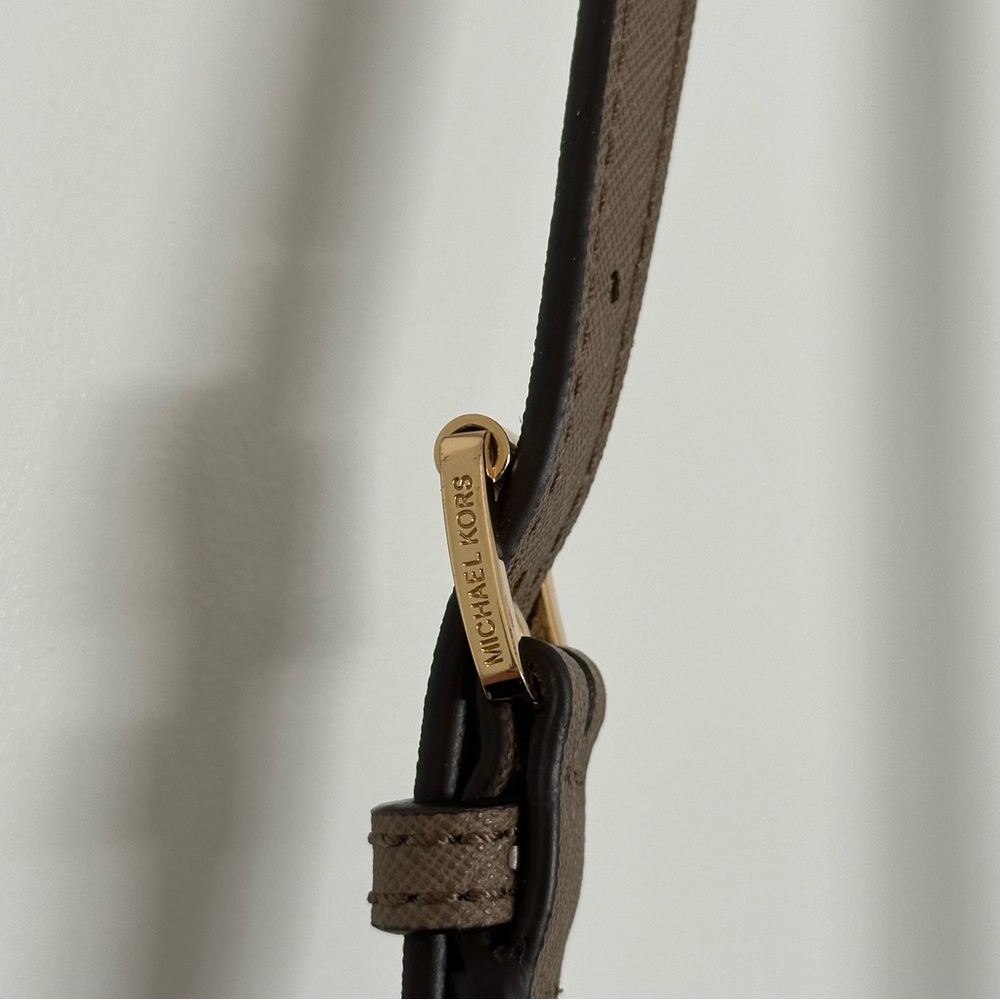 Michael Kors dillon dark Dune, small leather satchel taupe gold accents - Picture 5 of 10